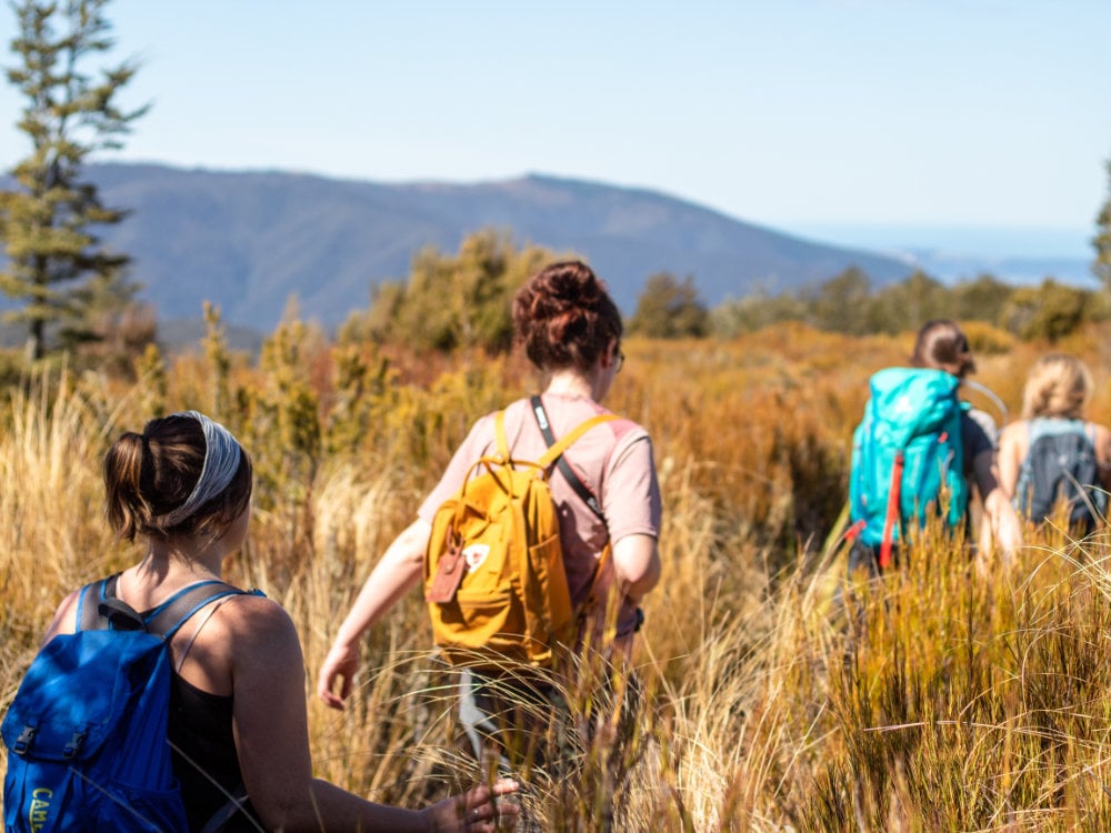hiking-on-mt-richardson-ywam-backpackers-missions-dts